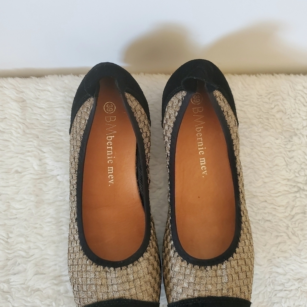 Bernie Mev Bella Me Gold Blk Flat Slip-On Loafers Sz 39 or 8.5/9 - Picture 8 of 15
